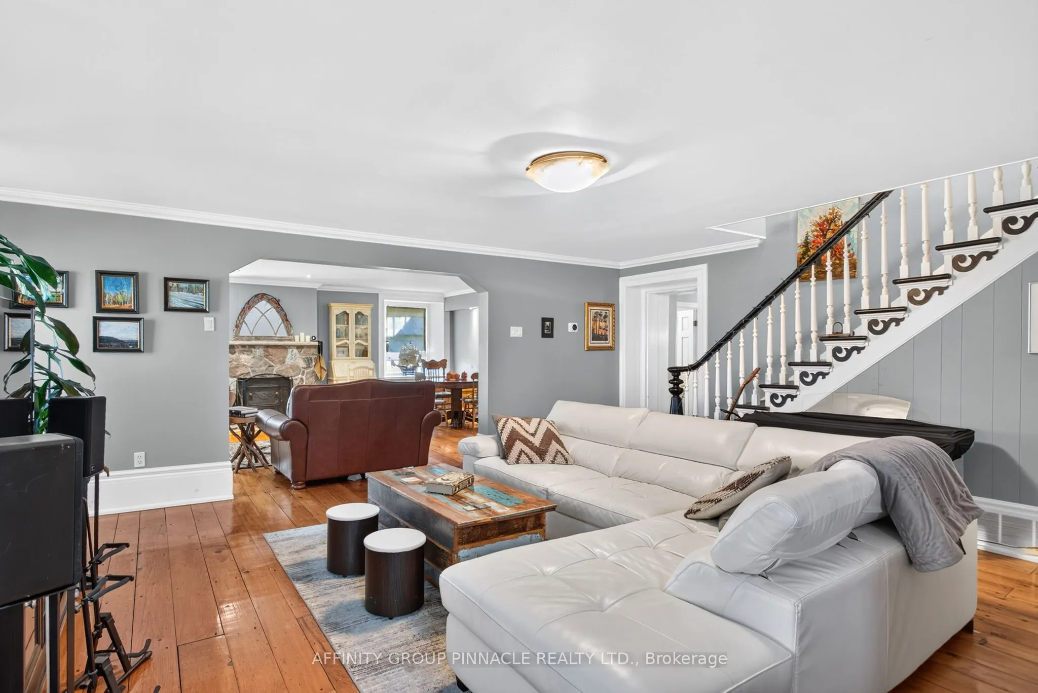 859 Eldon Road