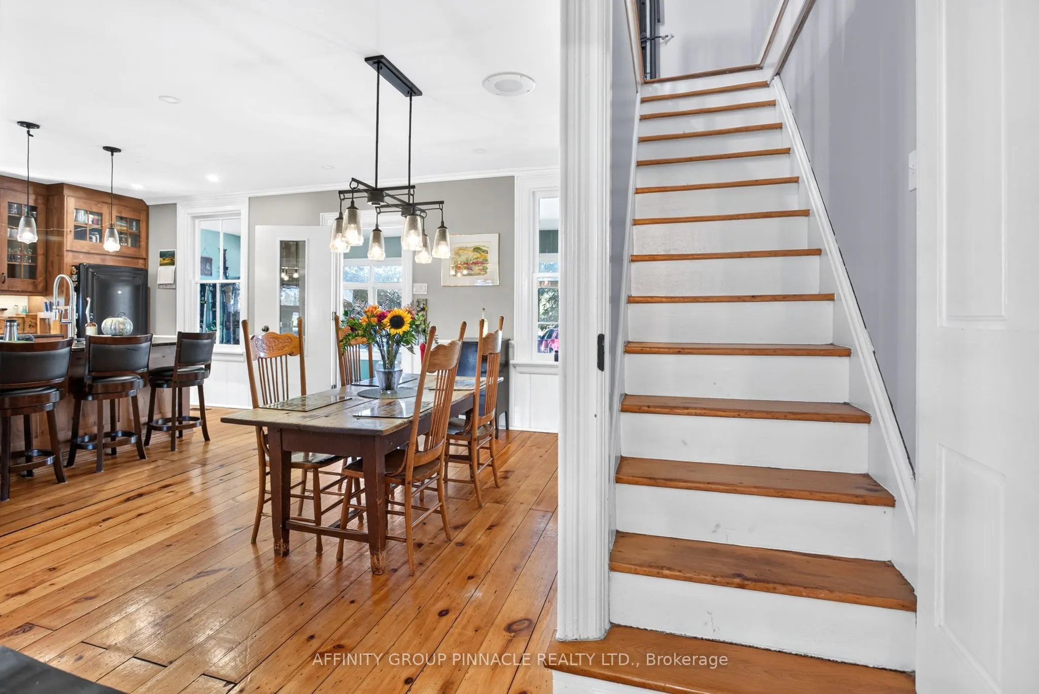 859 Eldon Road