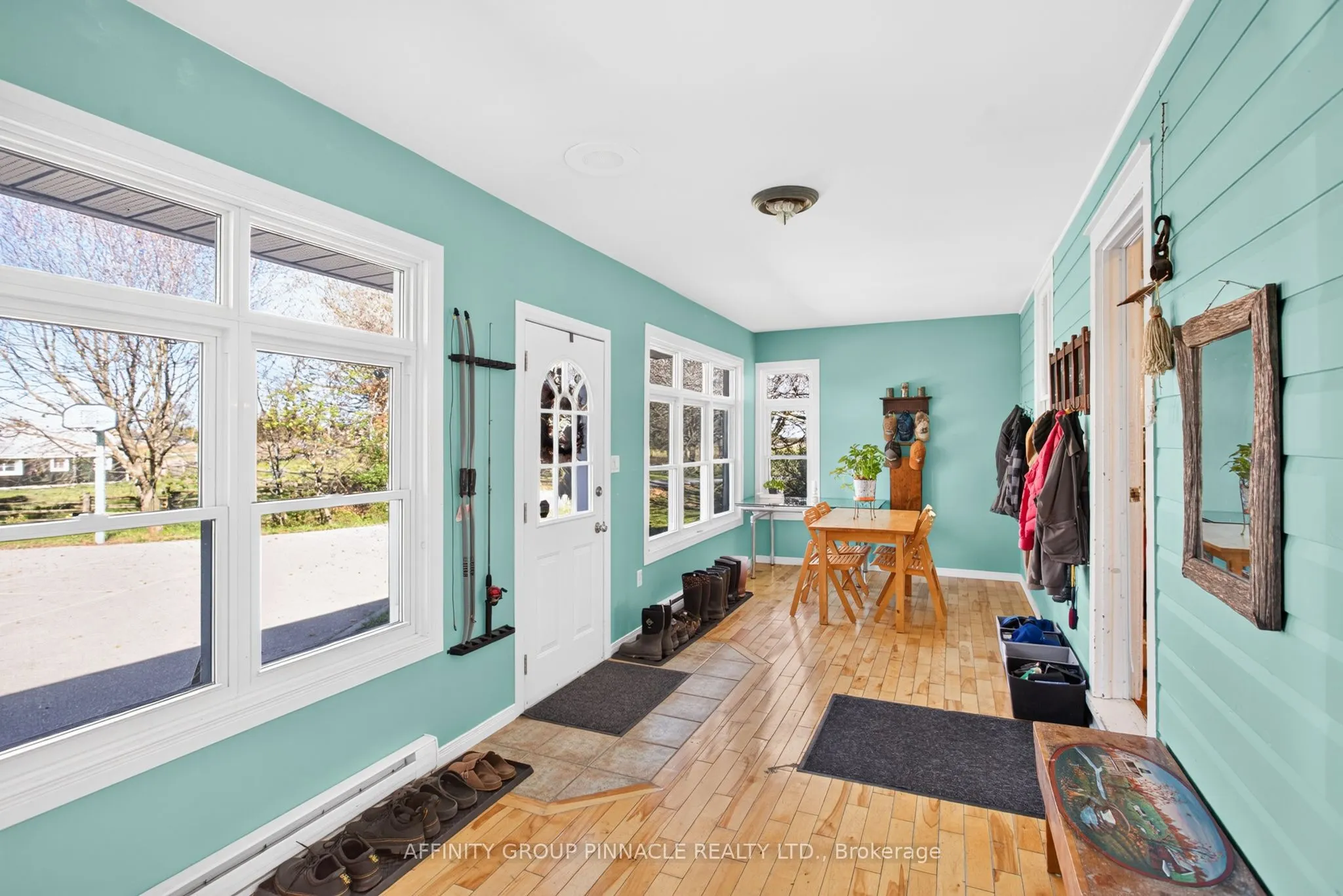 859 Eldon Road