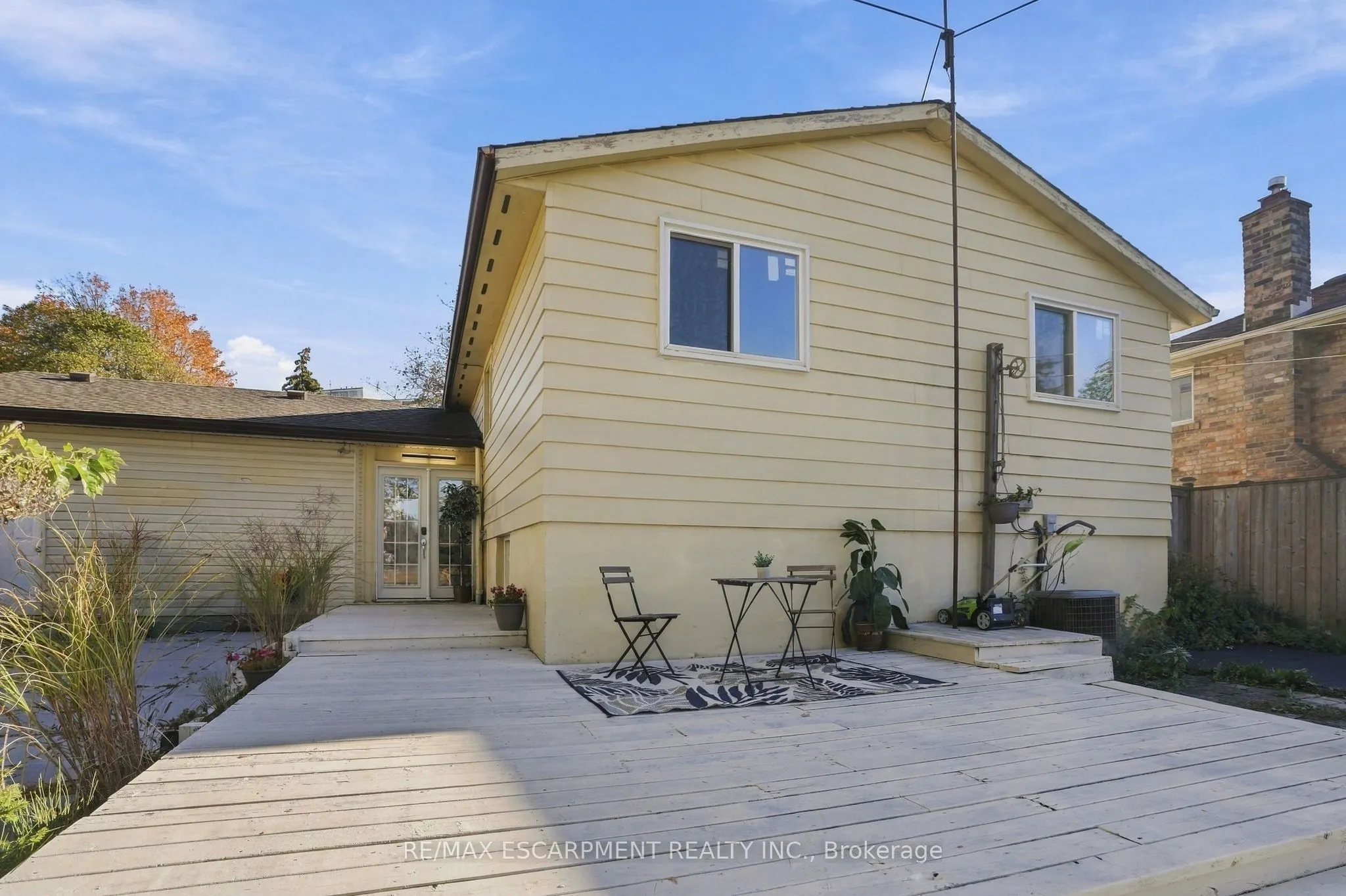 84 Elgar Avenue