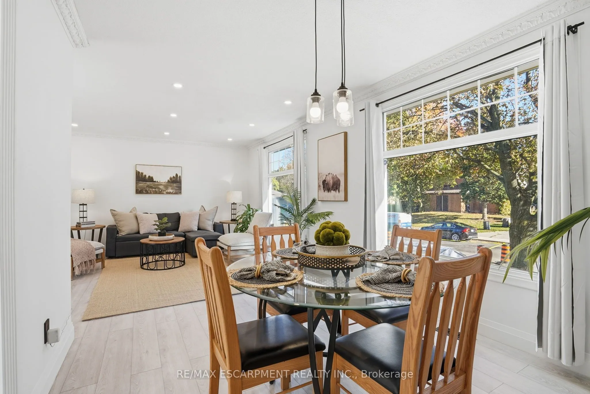 84 Elgar Avenue