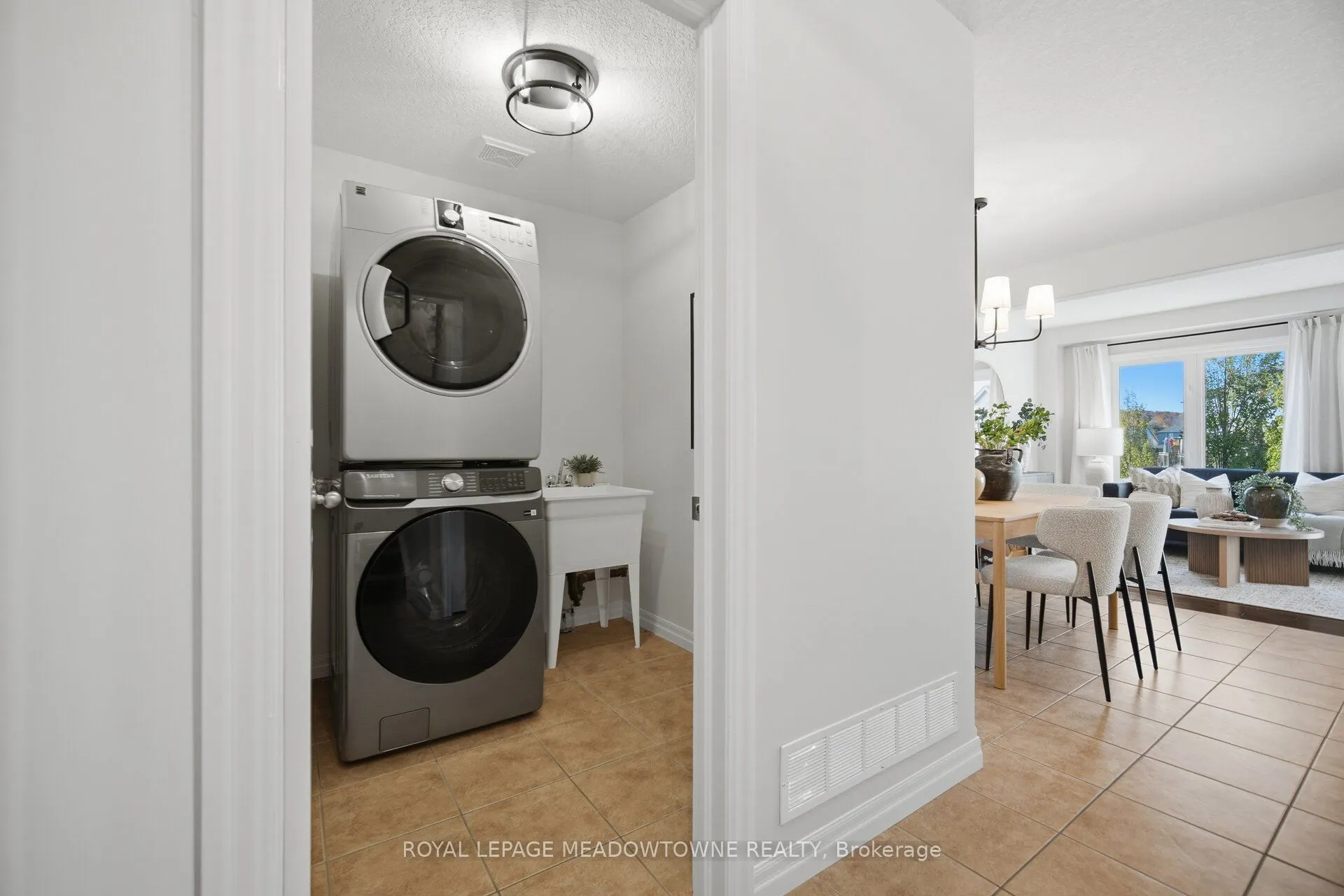 507 Windflower Crescent