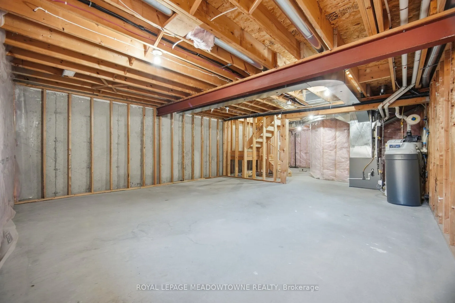 507 Windflower Crescent