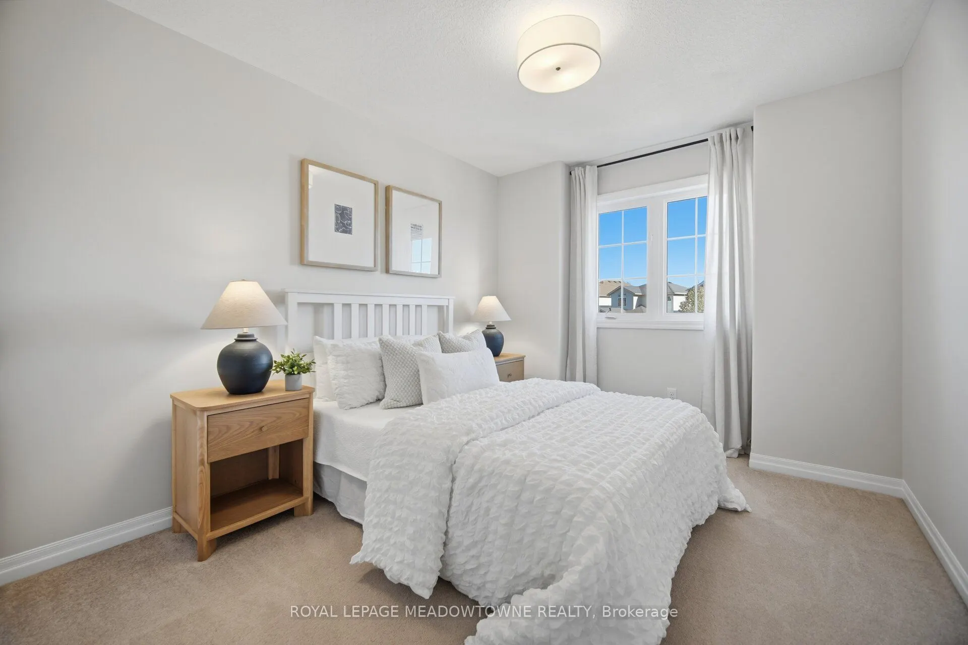 507 Windflower Crescent