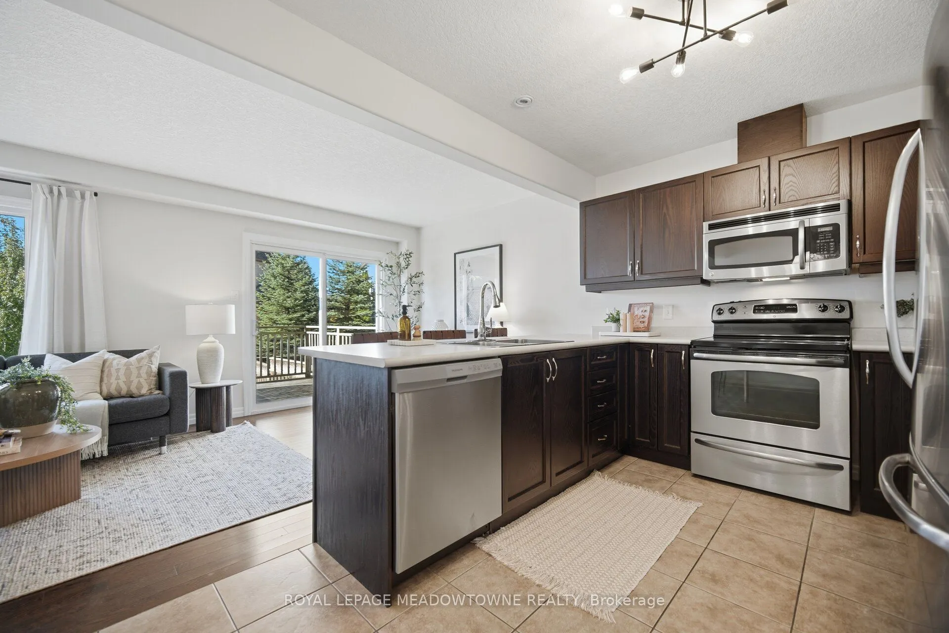 507 Windflower Crescent