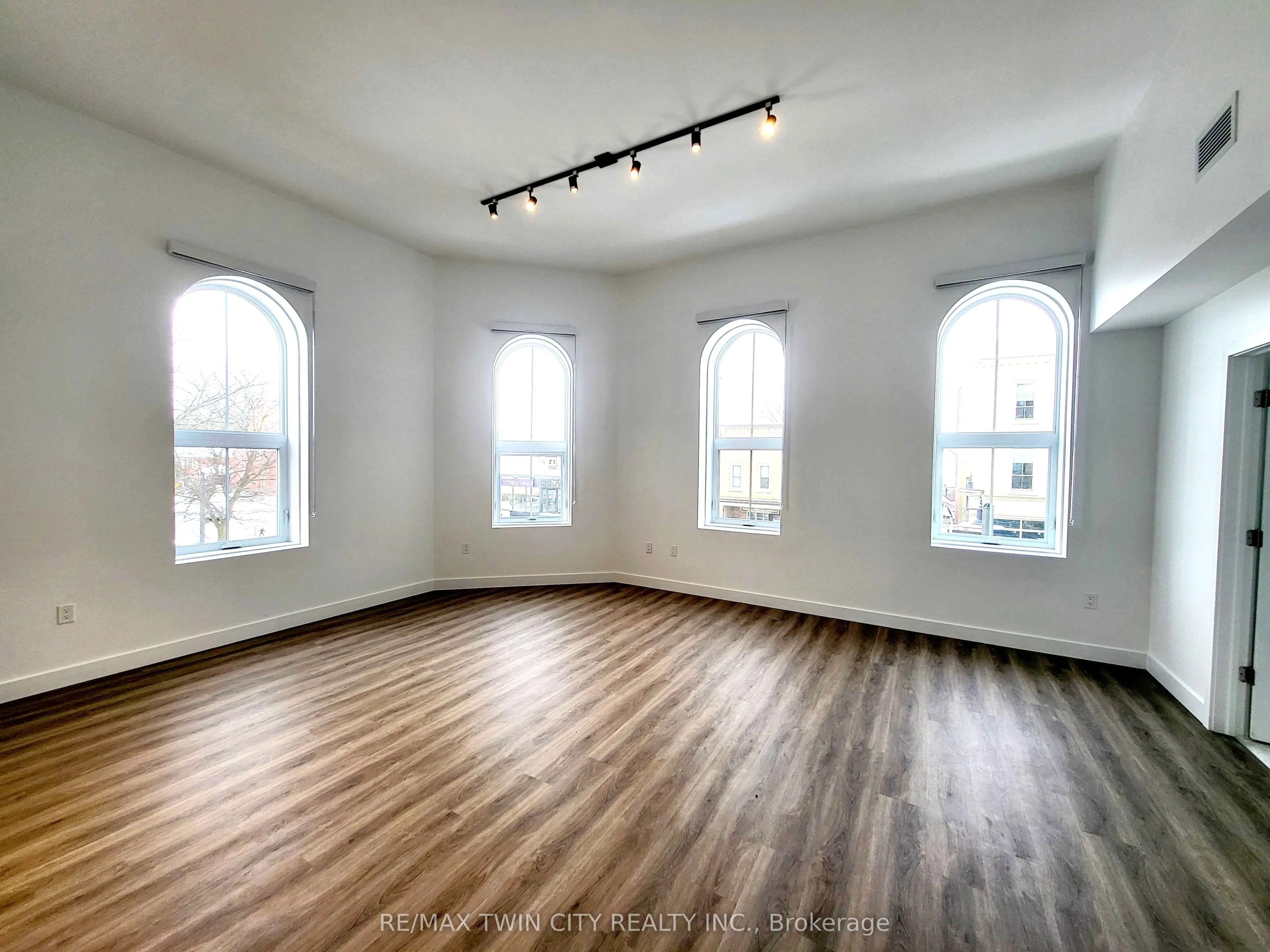75 Huron Street #205