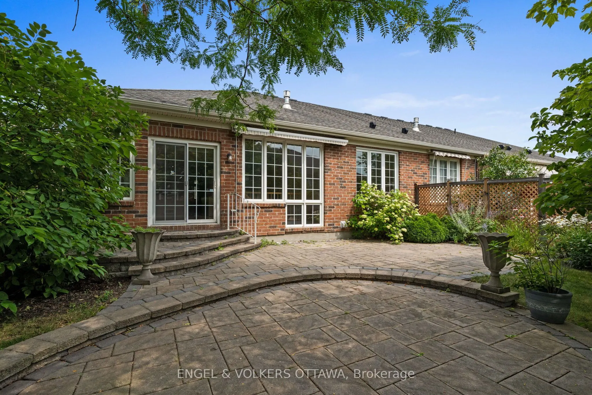 205 Cairnsmore Circle