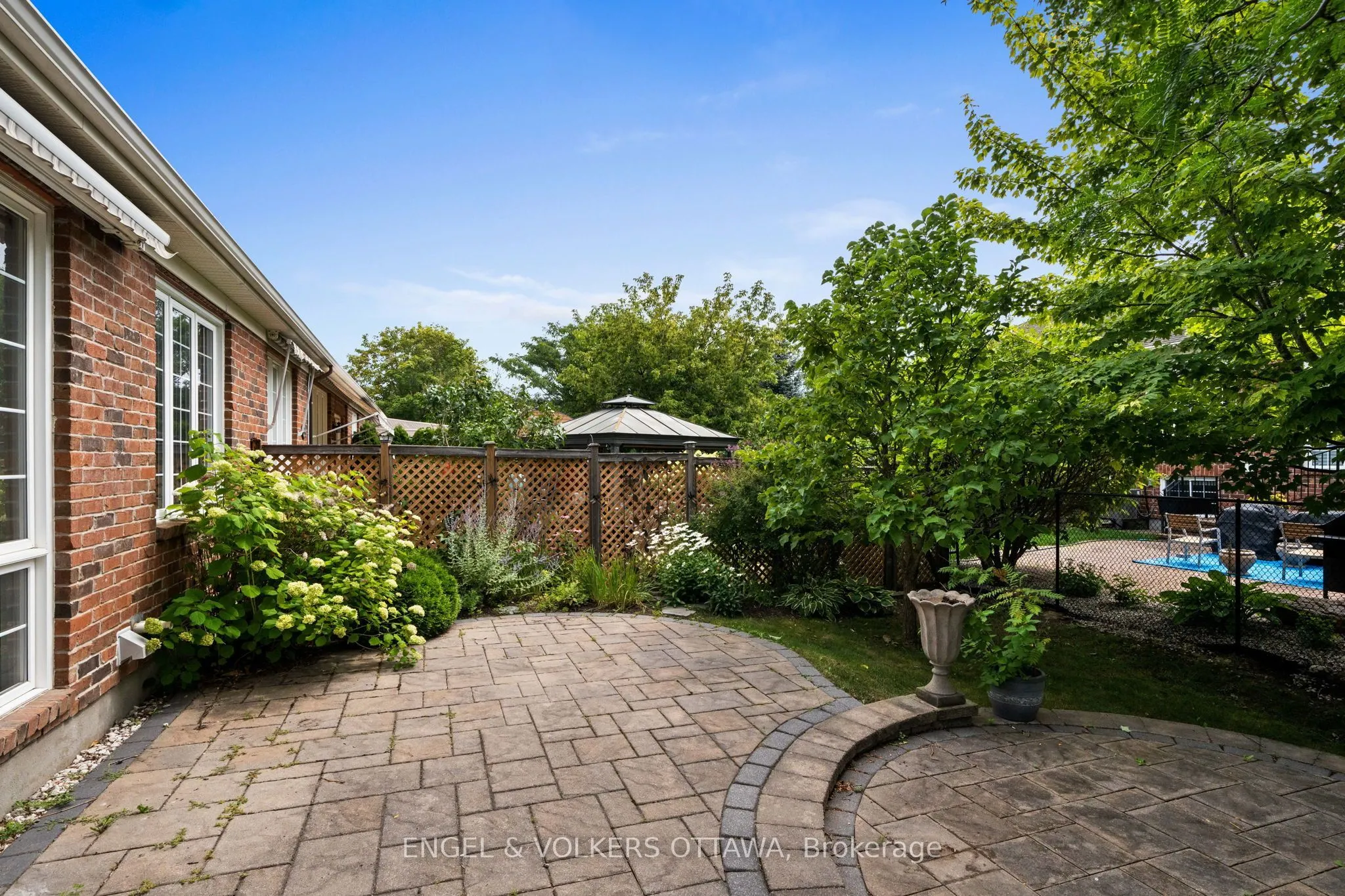 205 Cairnsmore Circle