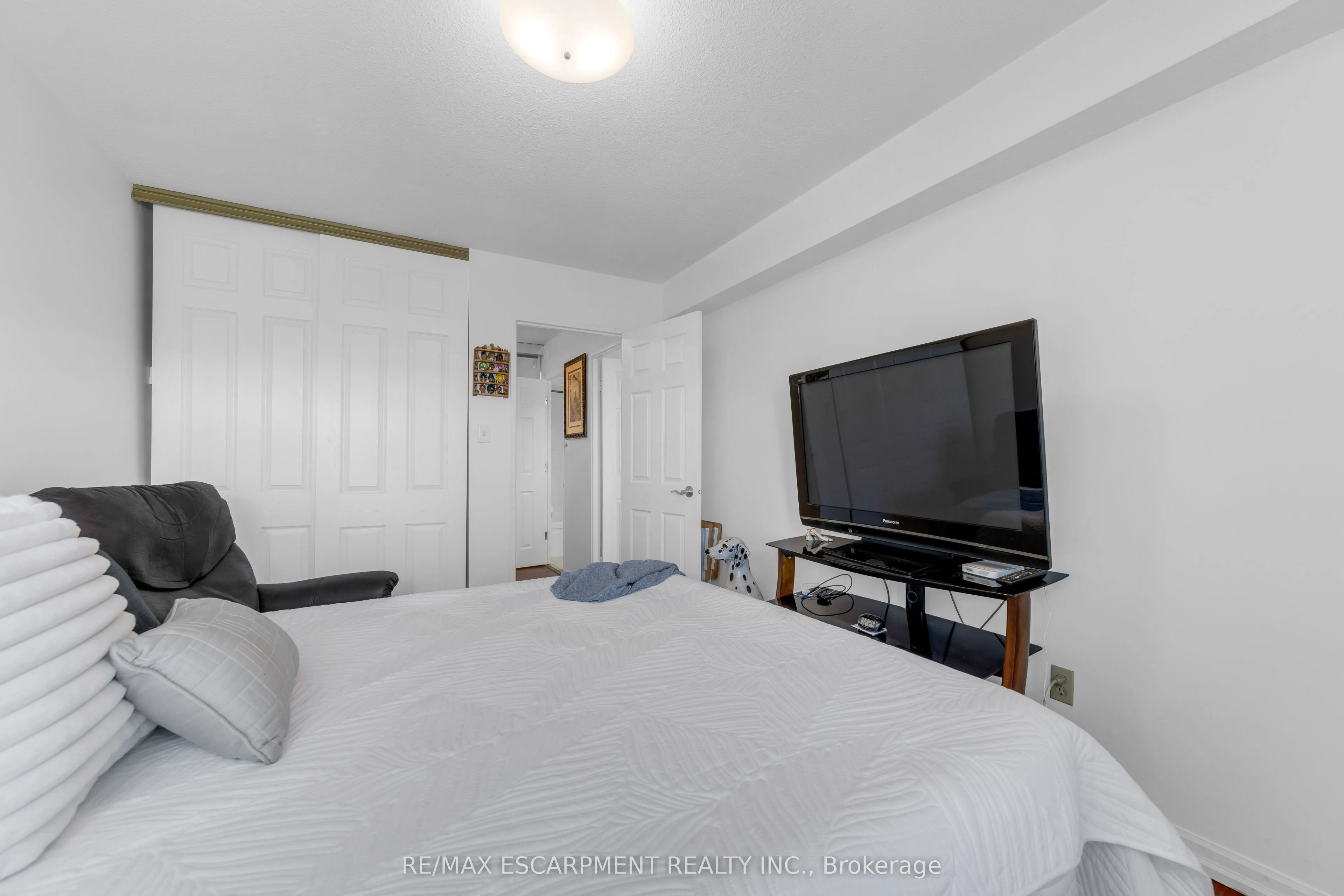 500 Green Road #1118