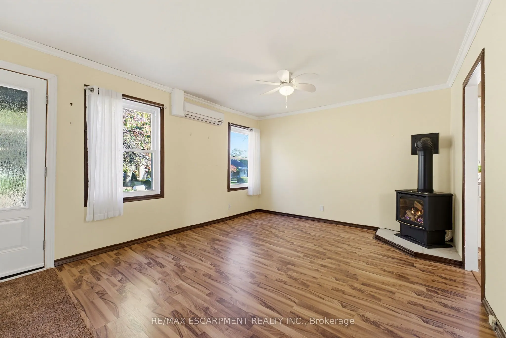 9 Spencer Avenue