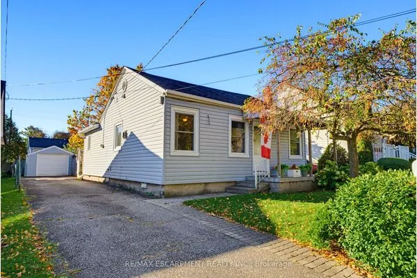 9 Spencer Avenue
