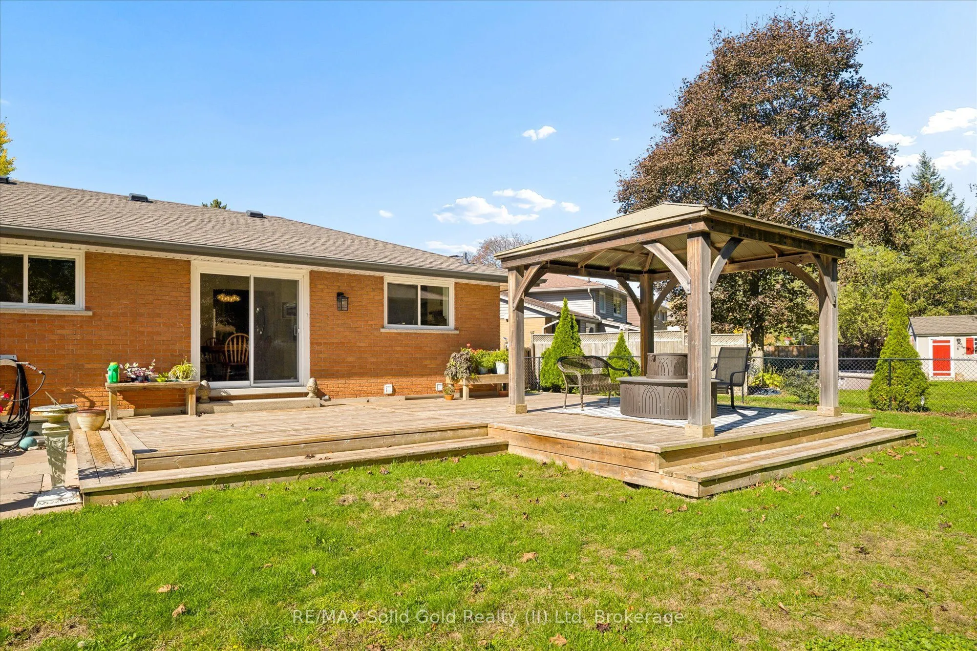 18 Evelyn Crescent