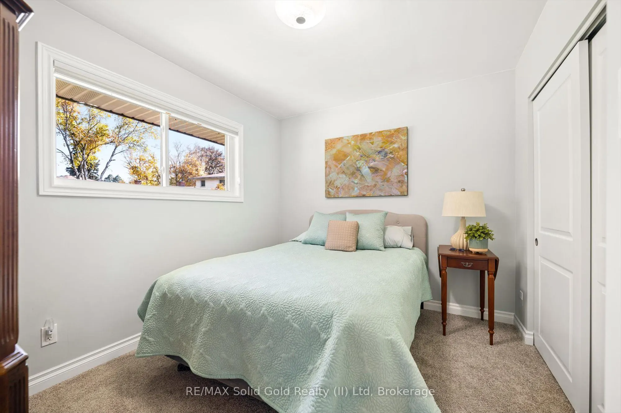 18 Evelyn Crescent