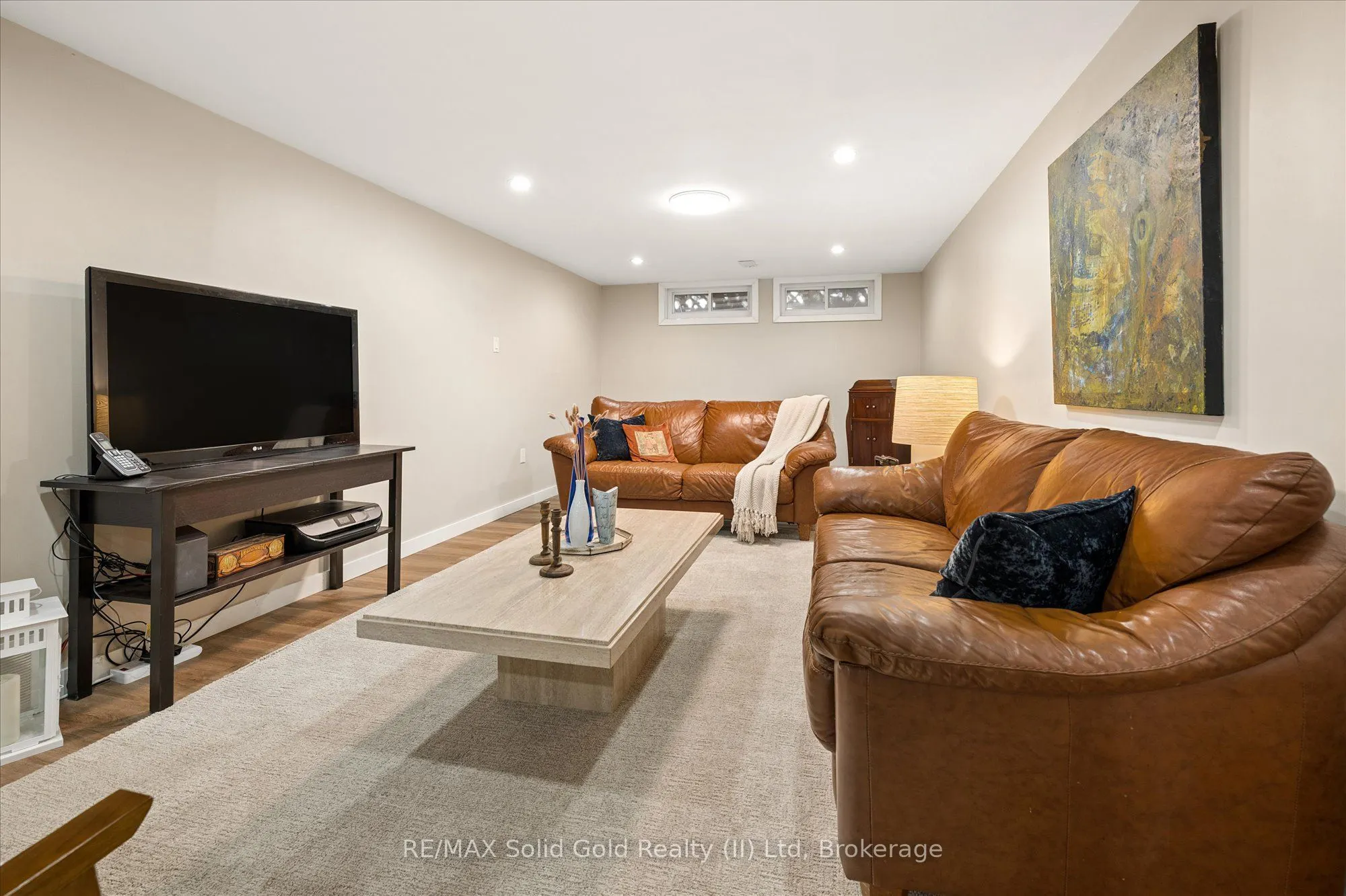 18 Evelyn Crescent