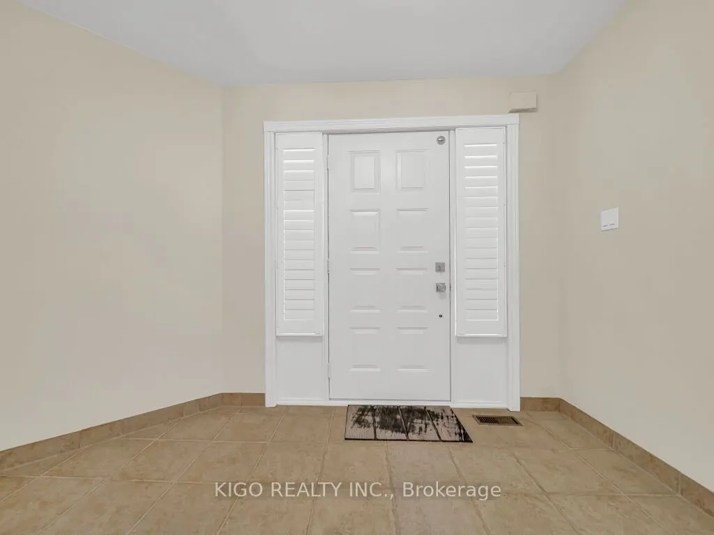 16 GLENNIE Court