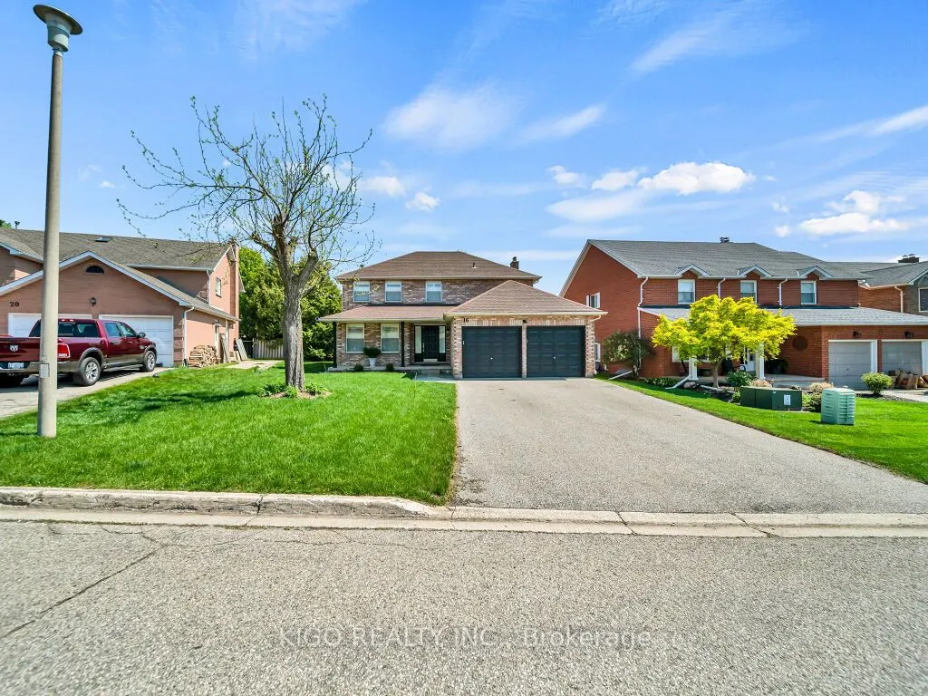 16 GLENNIE Court