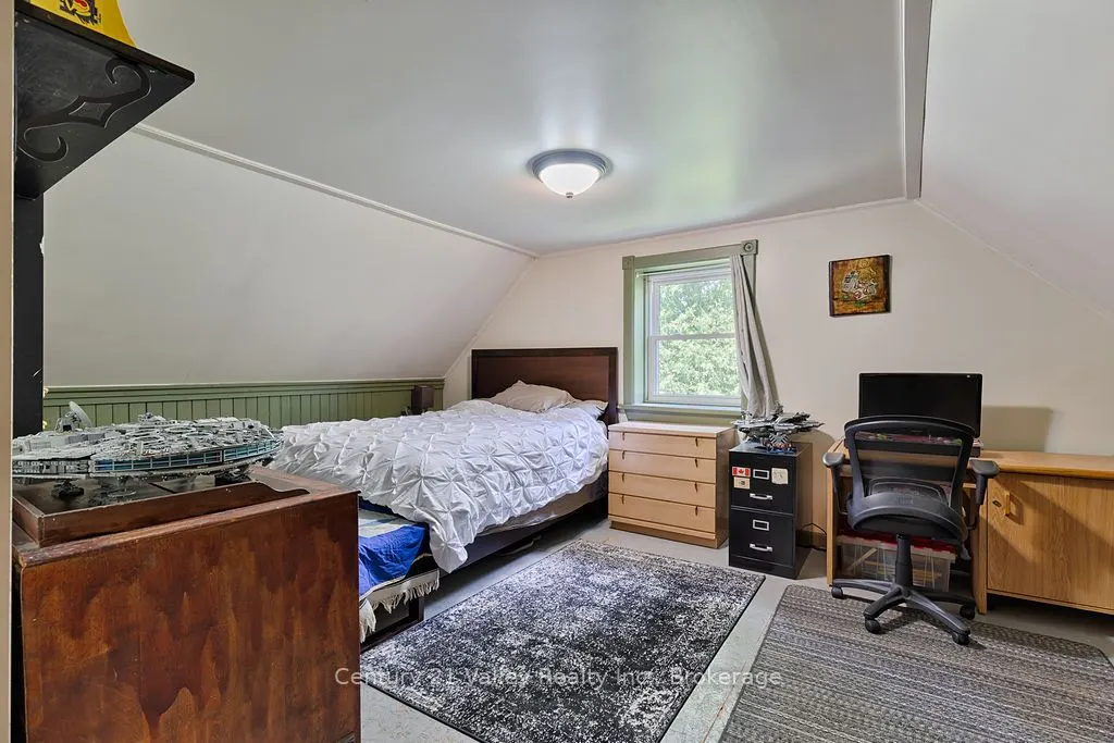 154 Mccauley Mountain Road