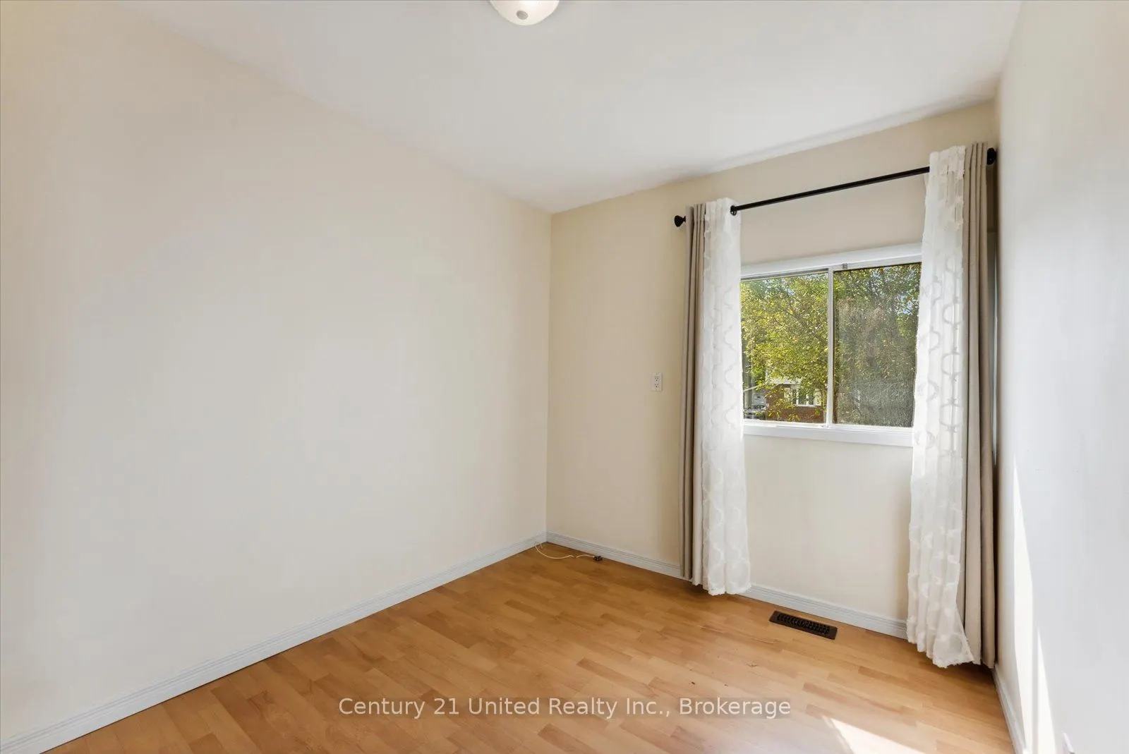 556 Edison Avenue #B