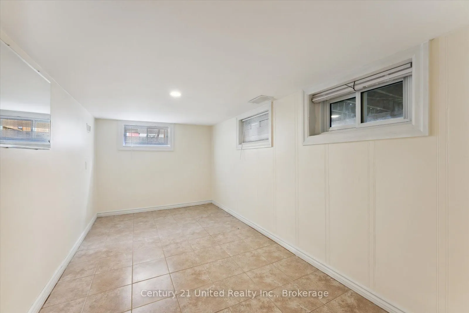 556 Edison Avenue #B