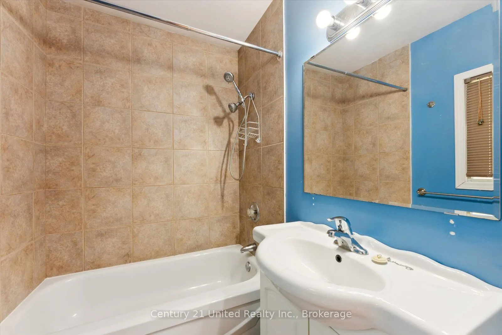 556 Edison Avenue #B