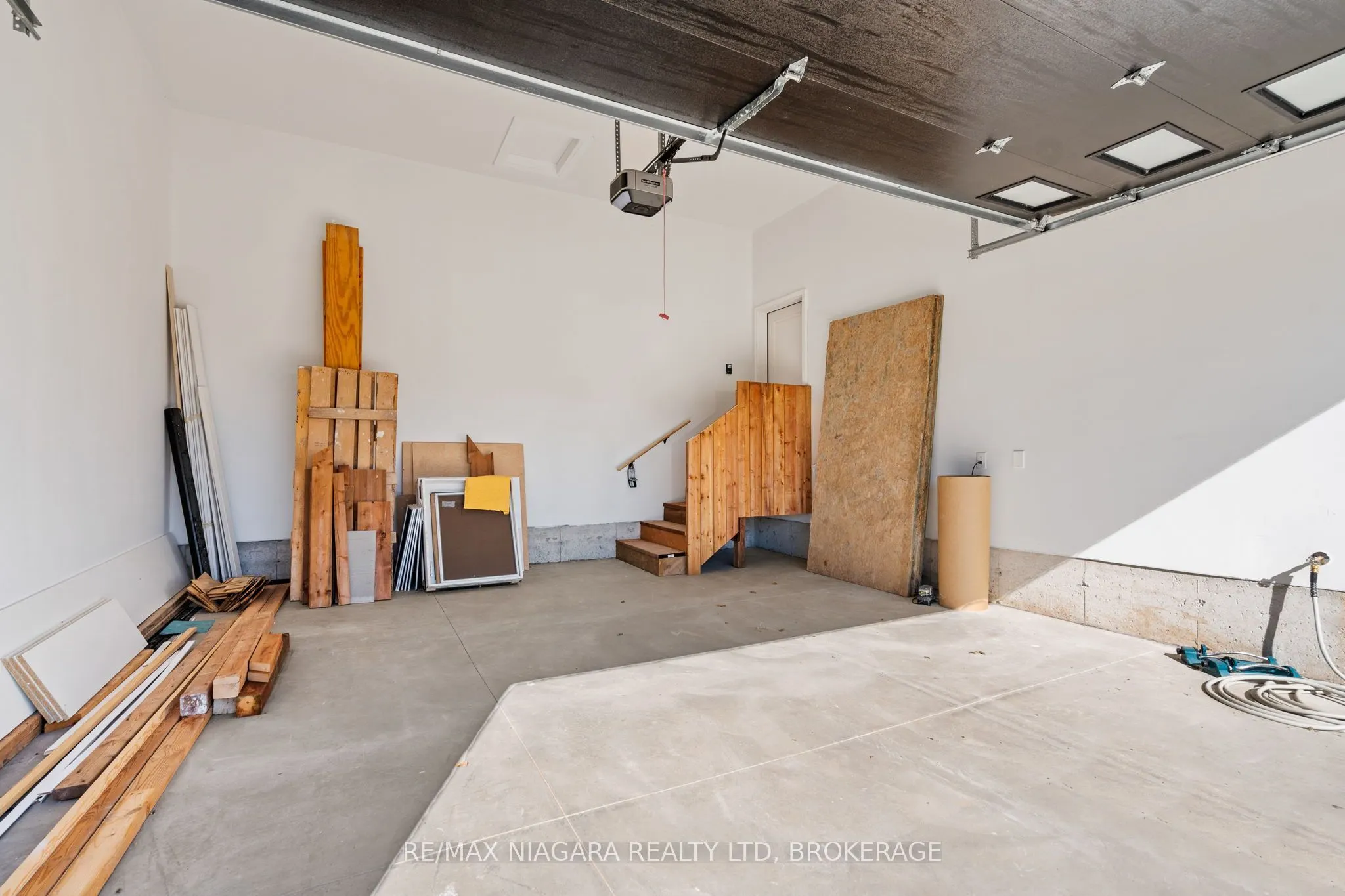 9 Primrose Street #13