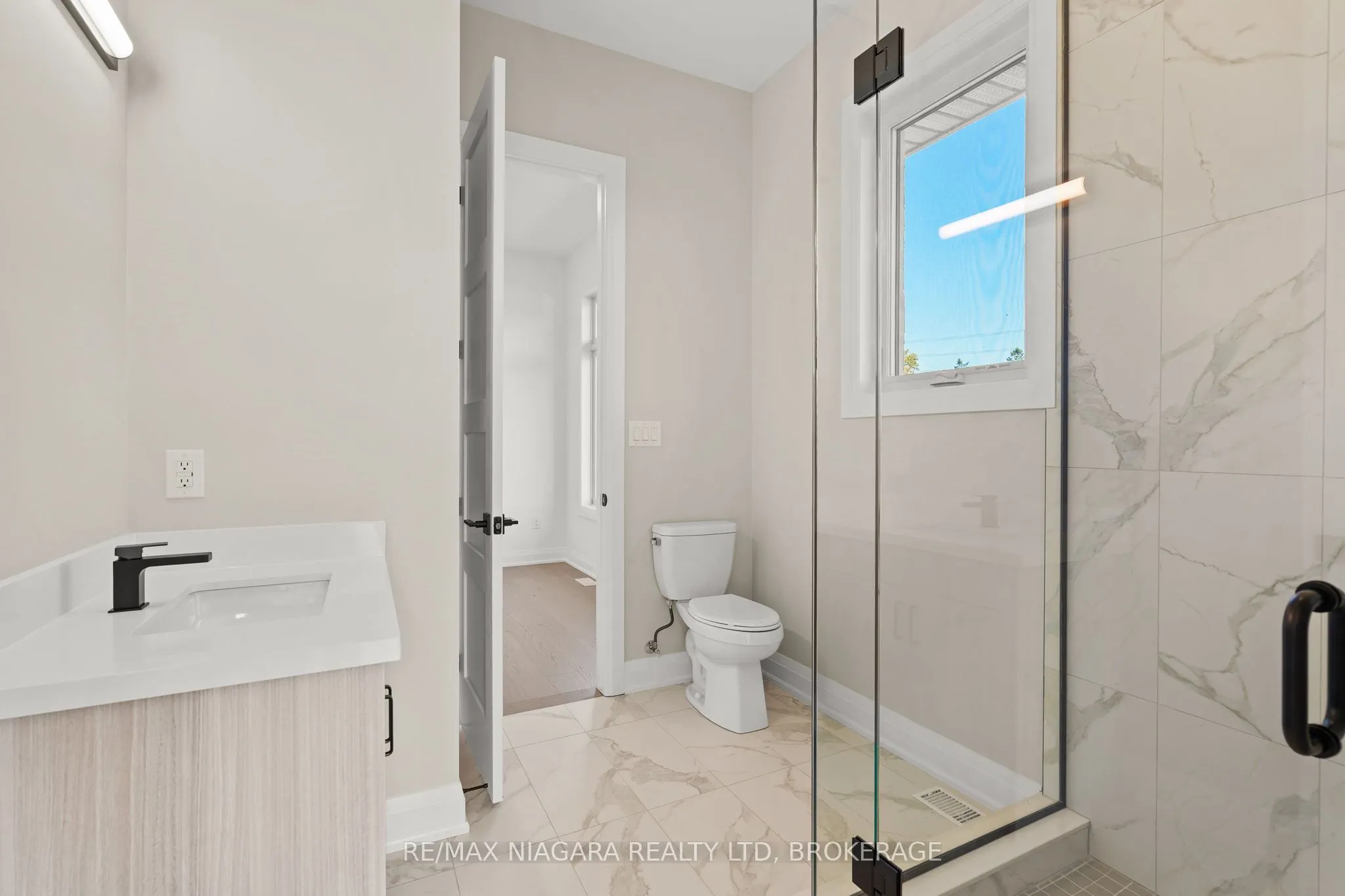 9 Primrose Street #13
