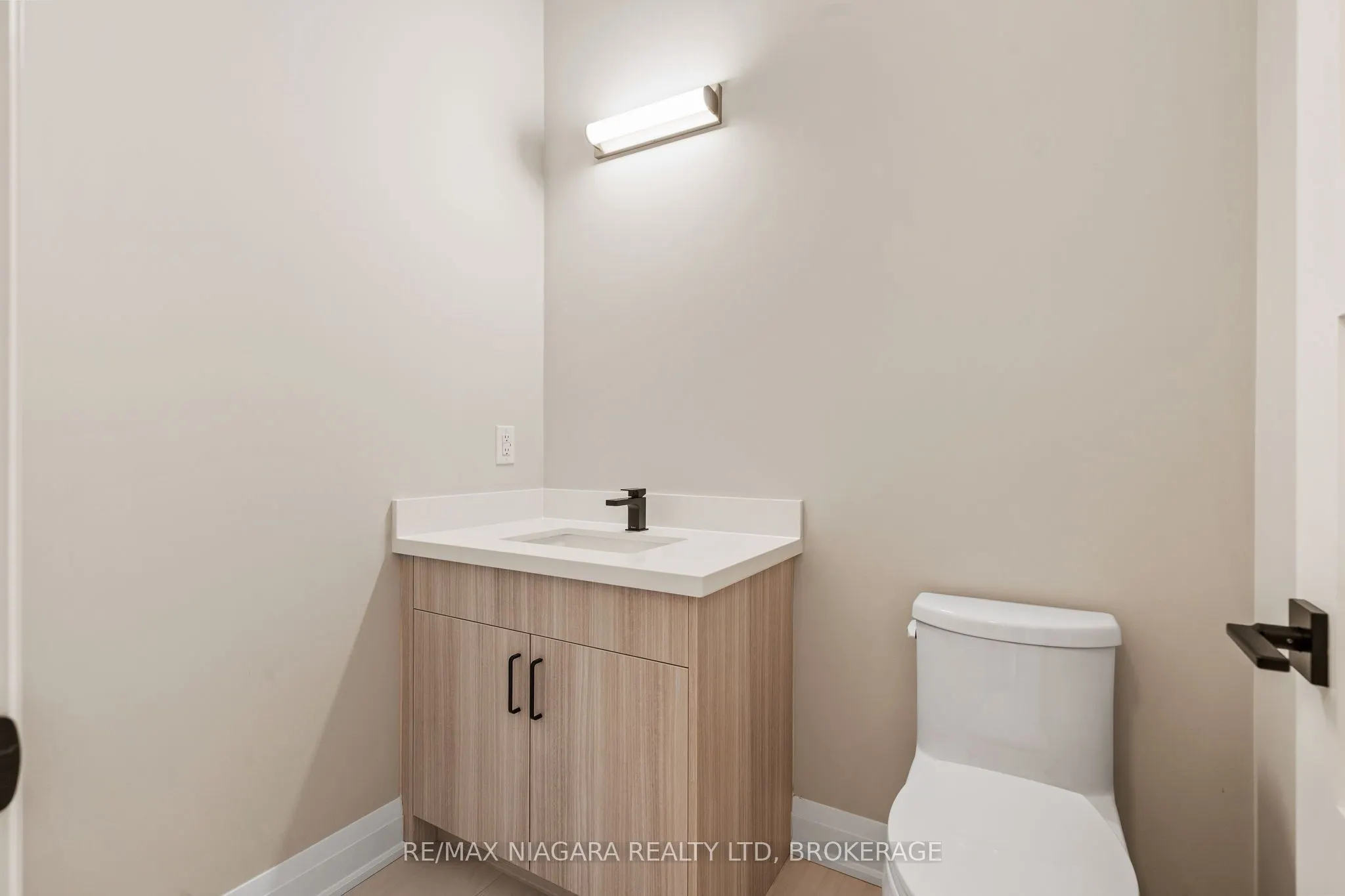 9 Primrose Street #13
