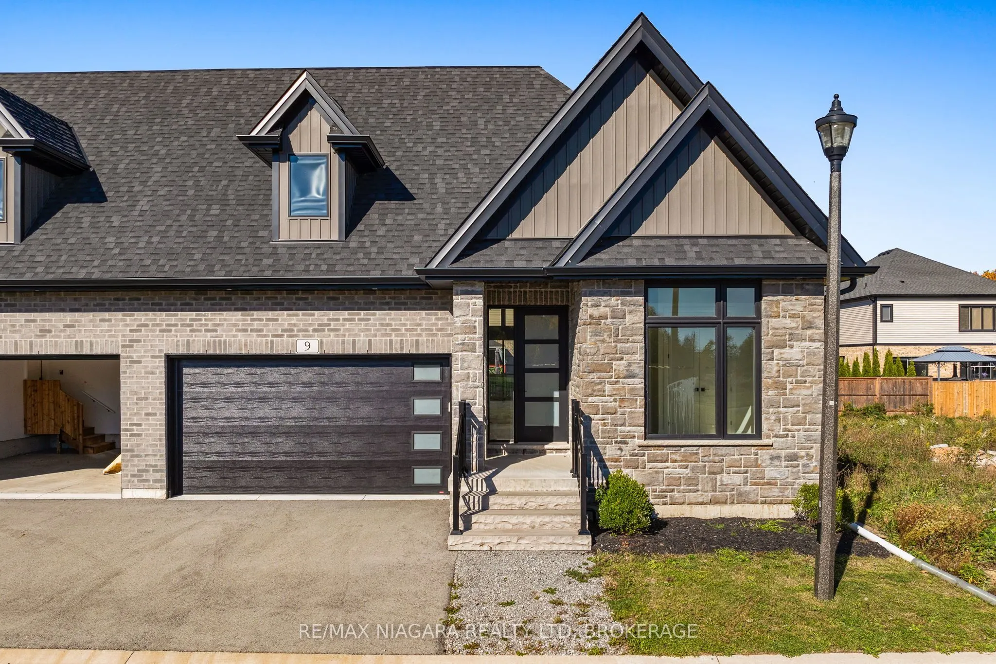 9 Primrose Street #13