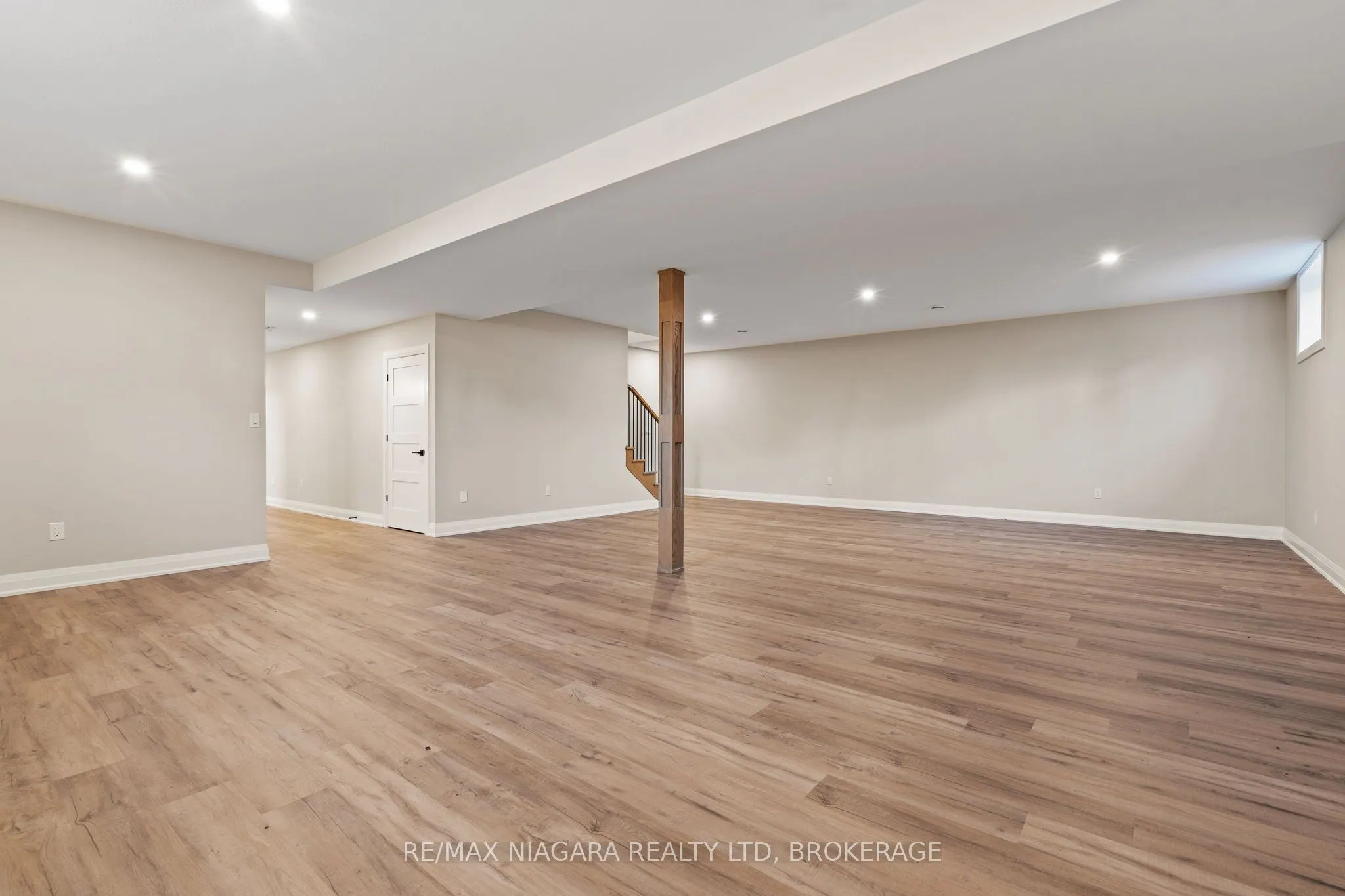 9 Primrose Street #13