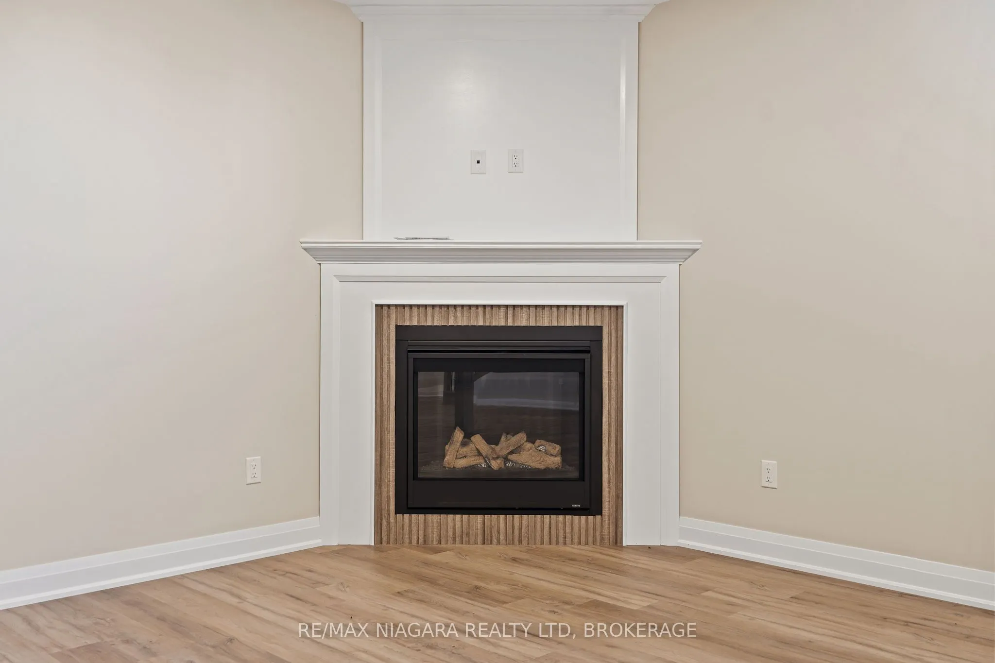9 Primrose Street #13