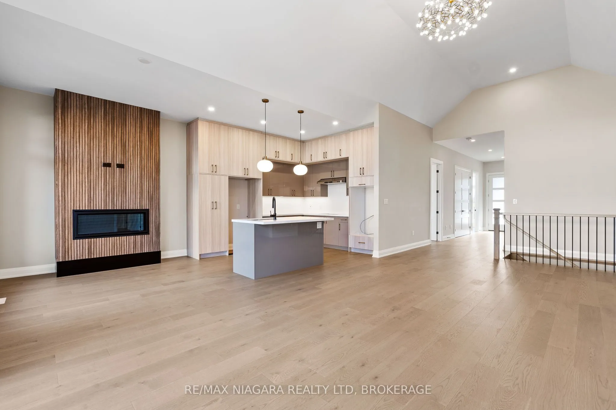 9 Primrose Street #13