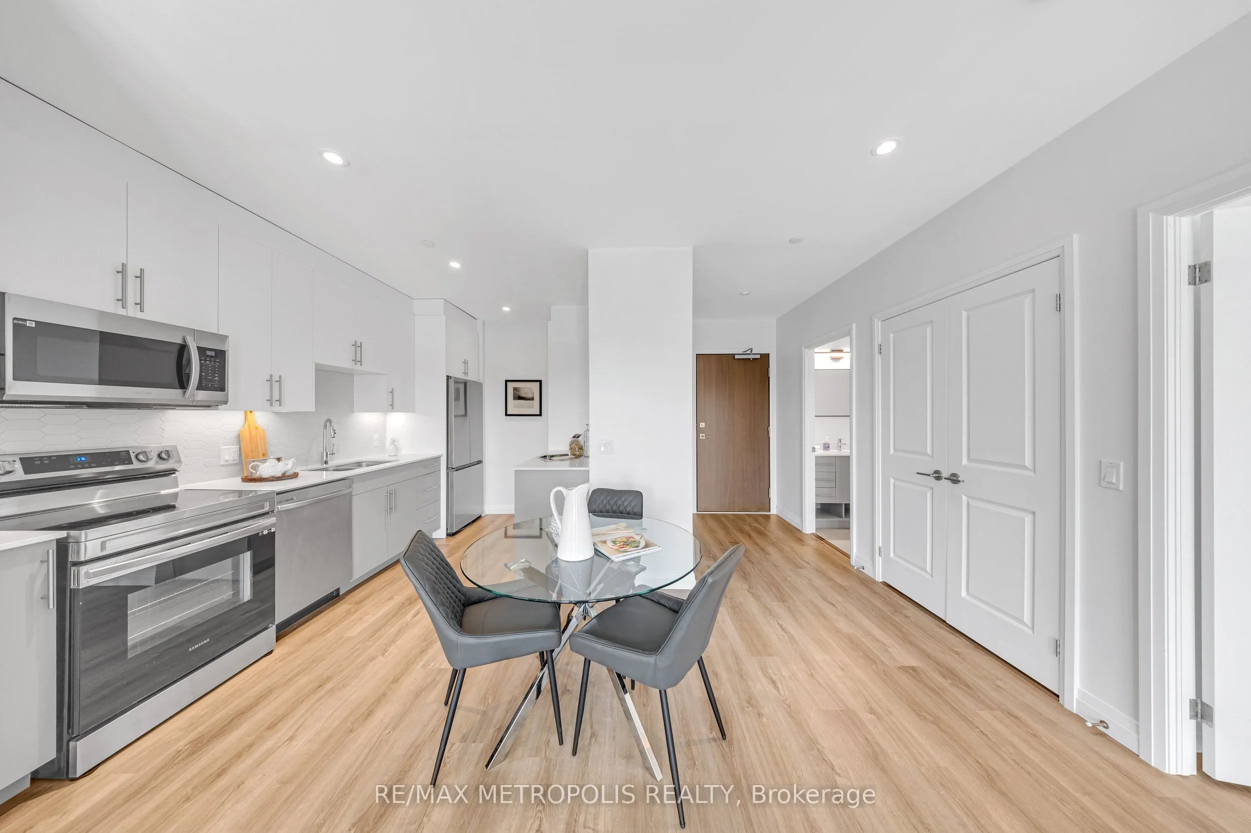 525 New Dundee Road #322