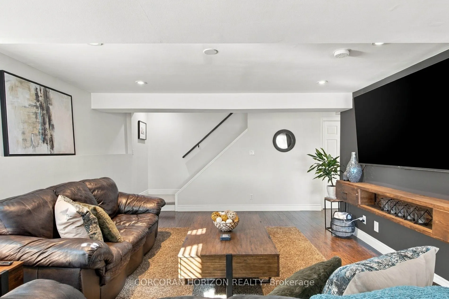 27 Costain Court