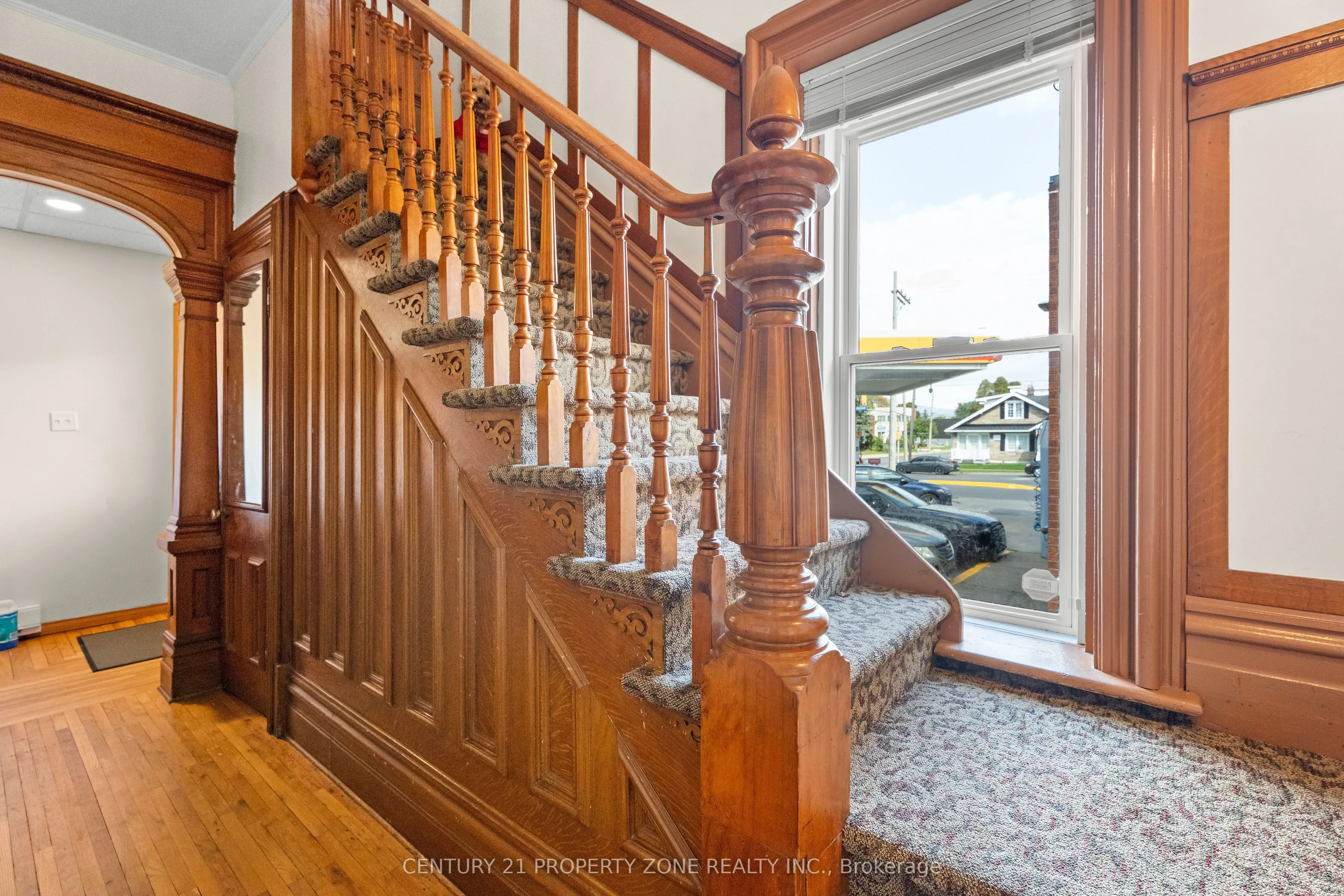 436 Second Street E