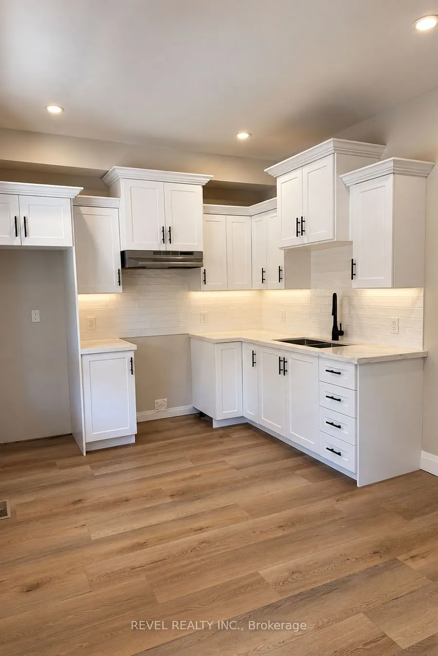 160 Catharine Avenue #1