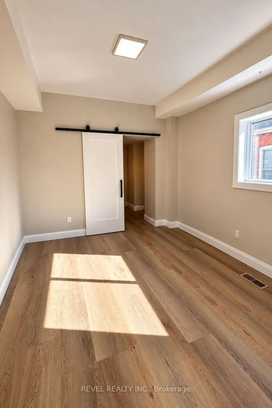 160 Catharine Avenue #1
