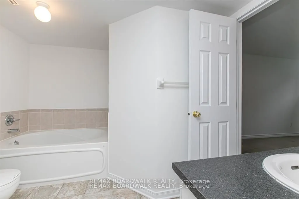 250 Gershwin Private #37