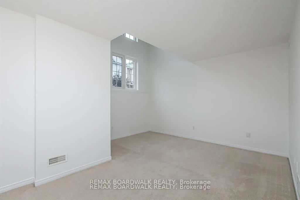 250 Gershwin Private #37