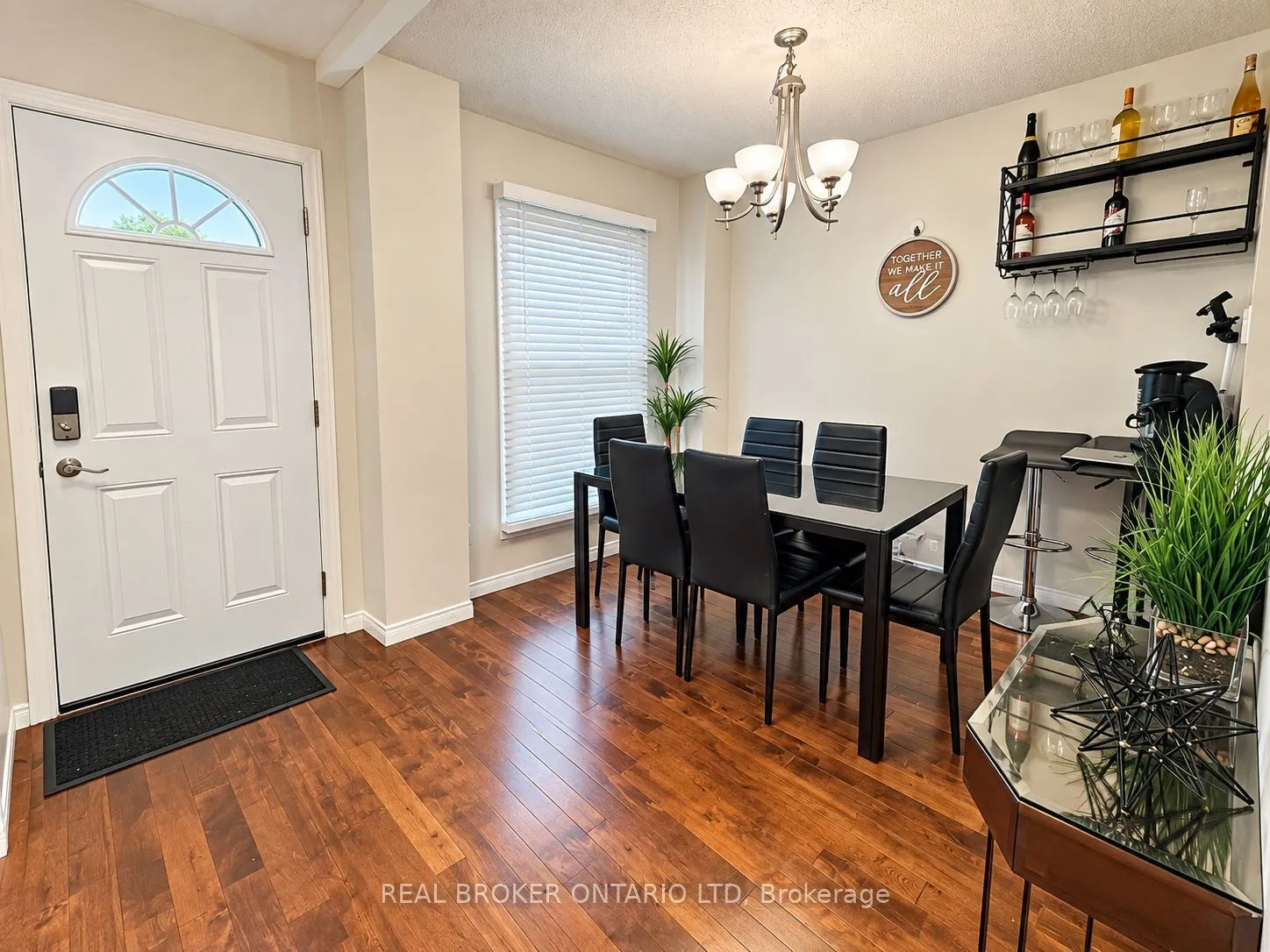 857 SOUTHDALE Road E #43