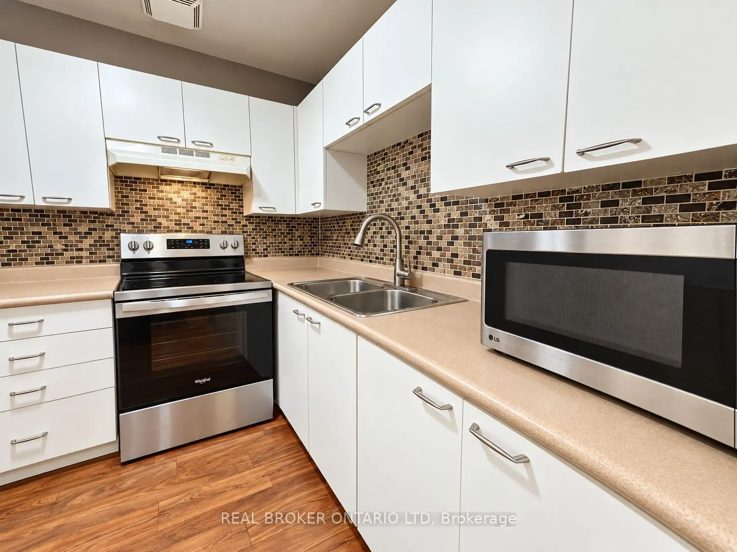 875 SOUTHDALE Road E #43