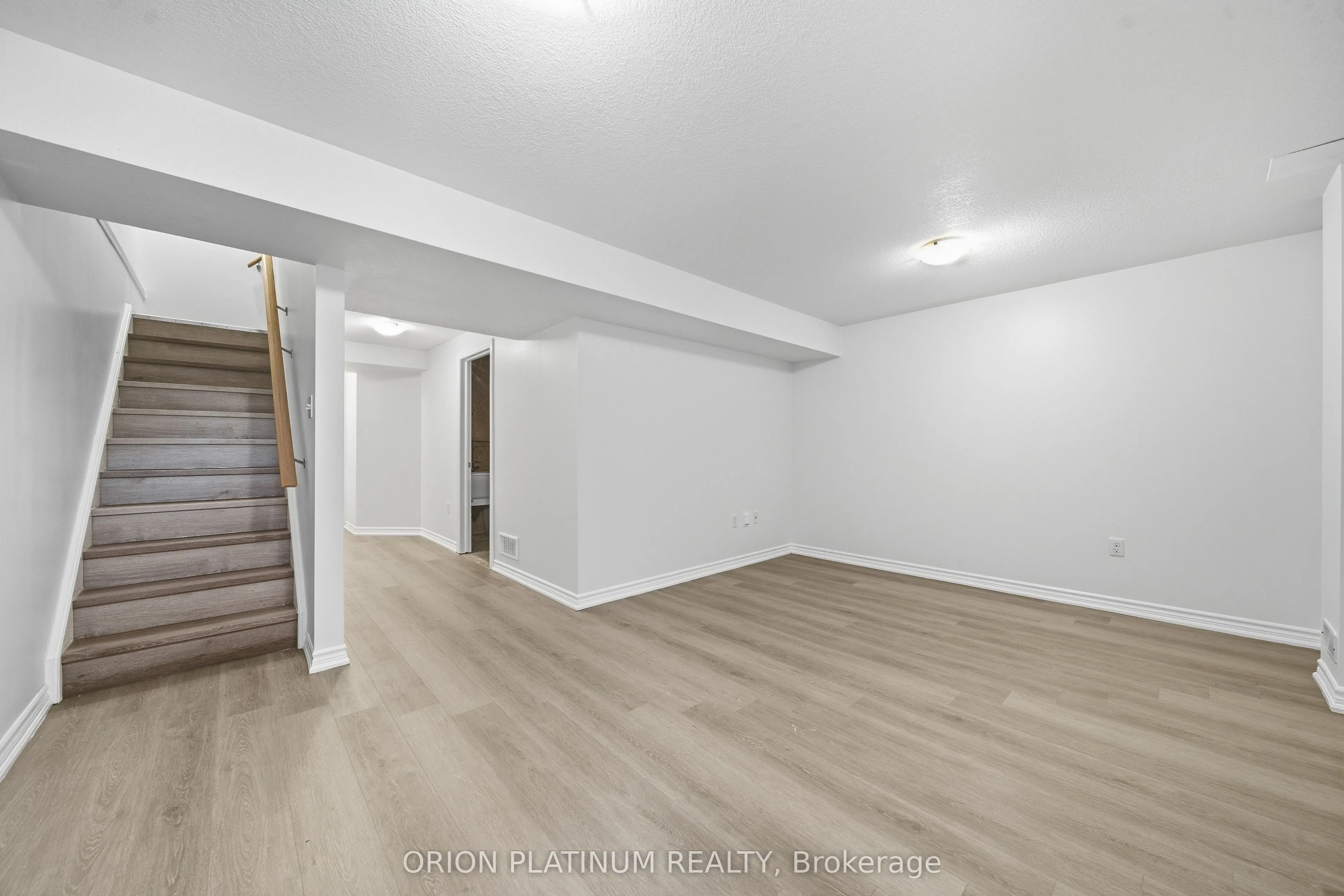 15 Kingsbury Square #29