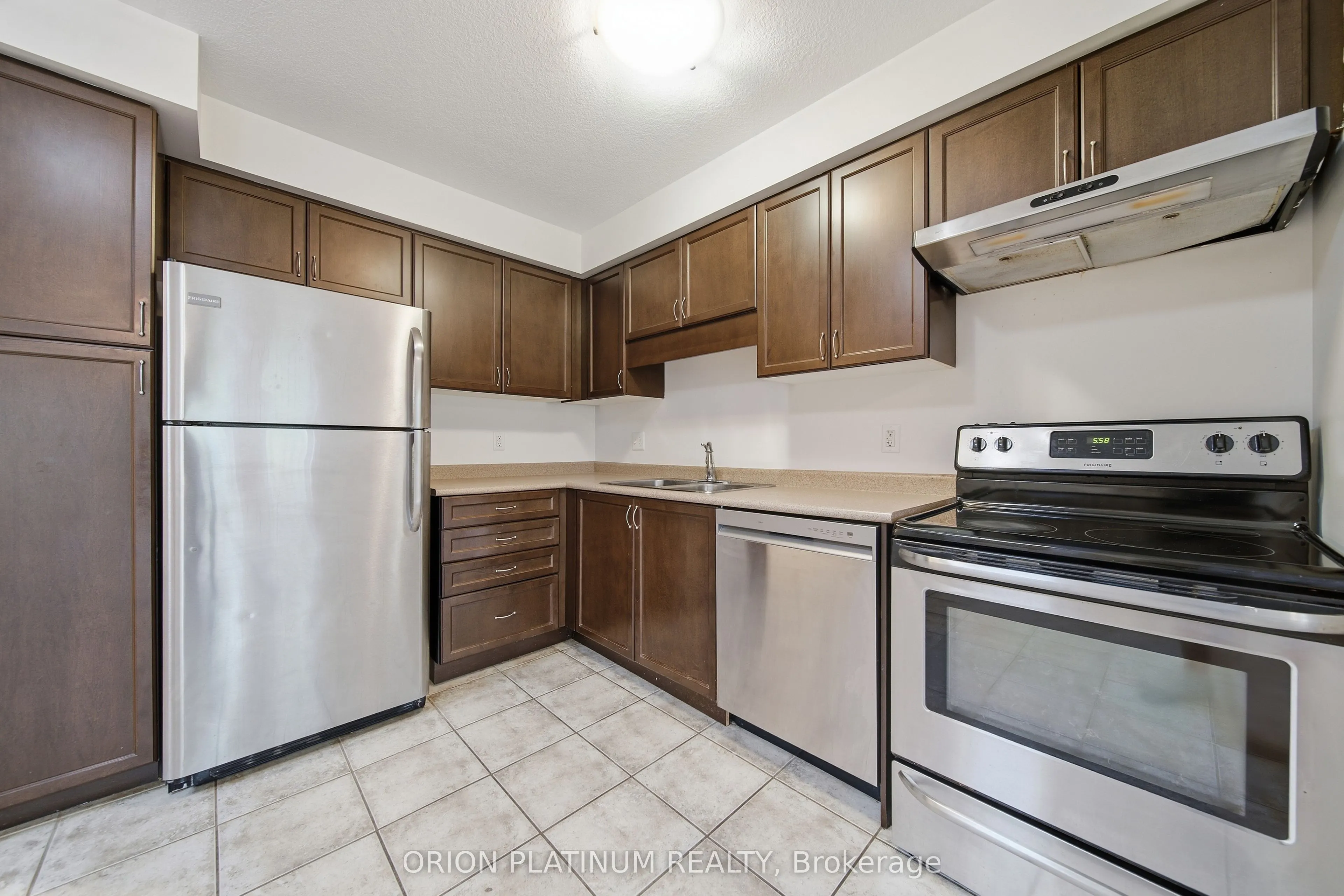 15 Kingsbury Square #29