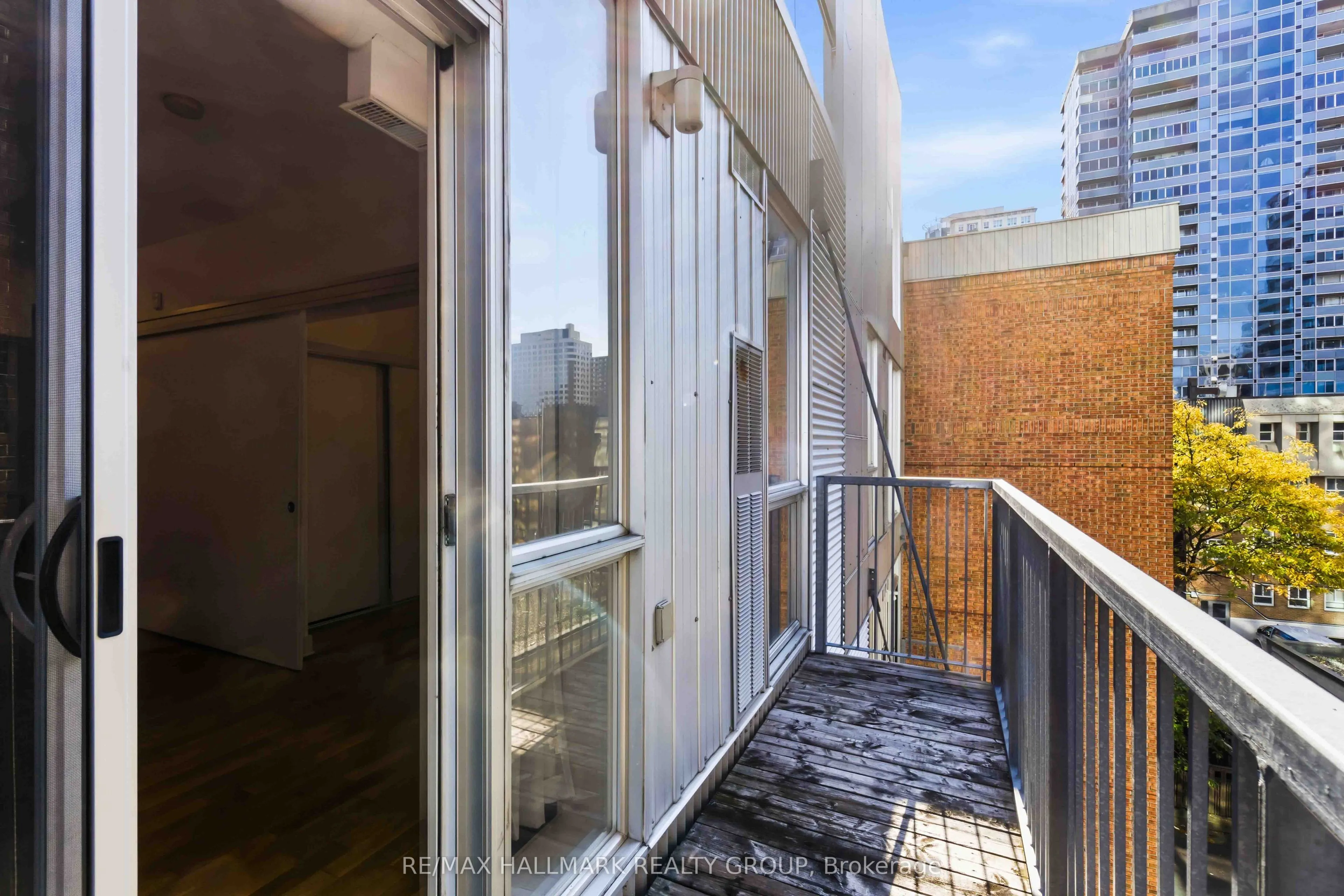 360 Cumberland Street #405