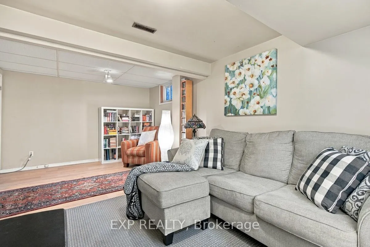 147 Walmer Gardens