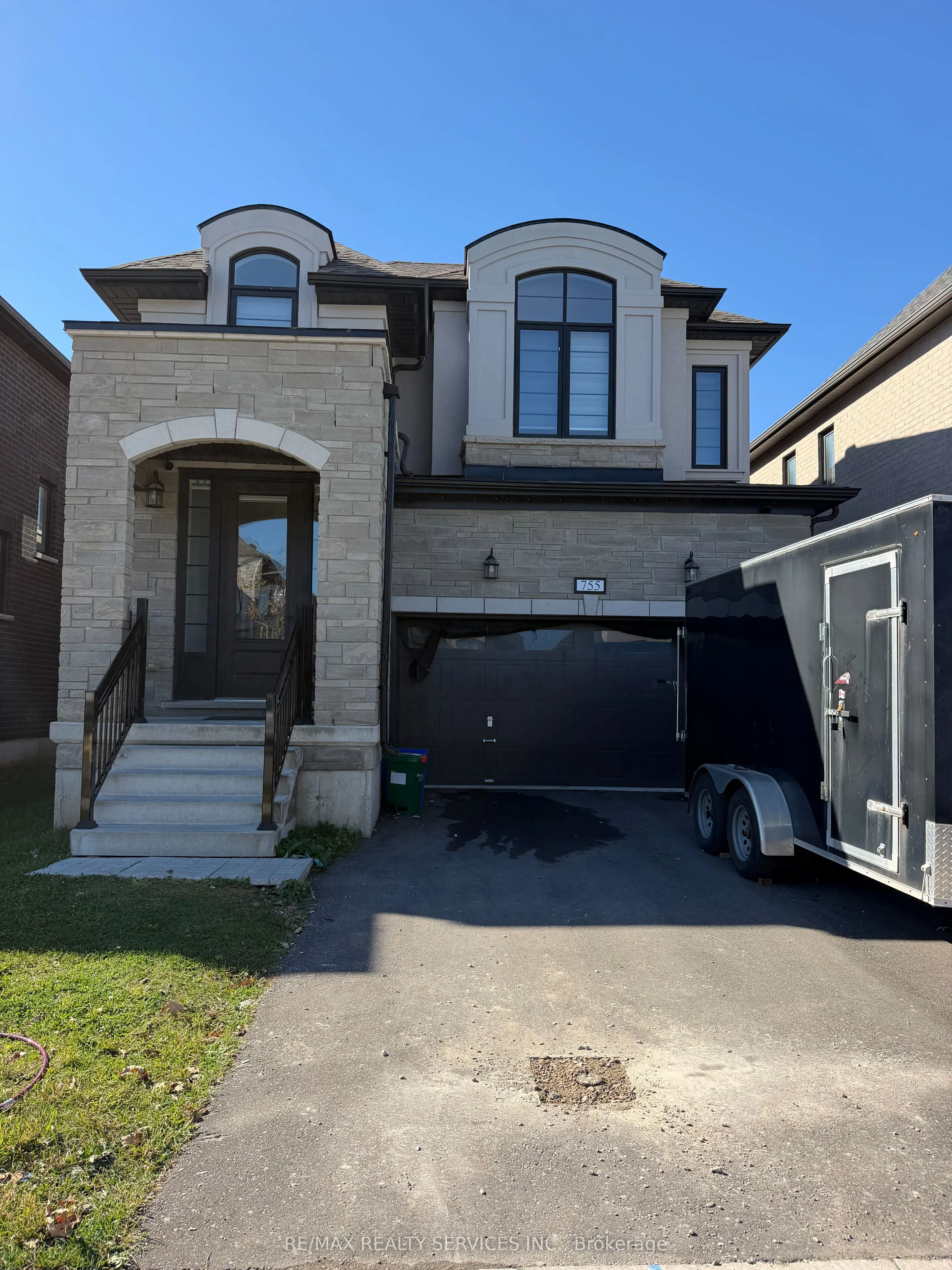 755 Sobeski Avenue