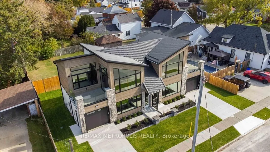 109 St Clair Street