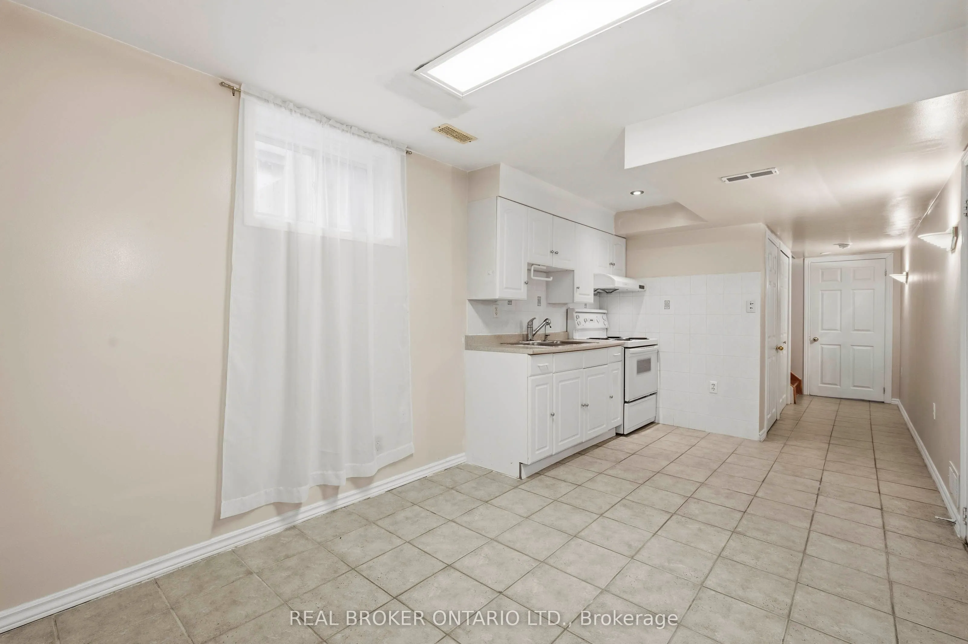 26 Castlebury Drive