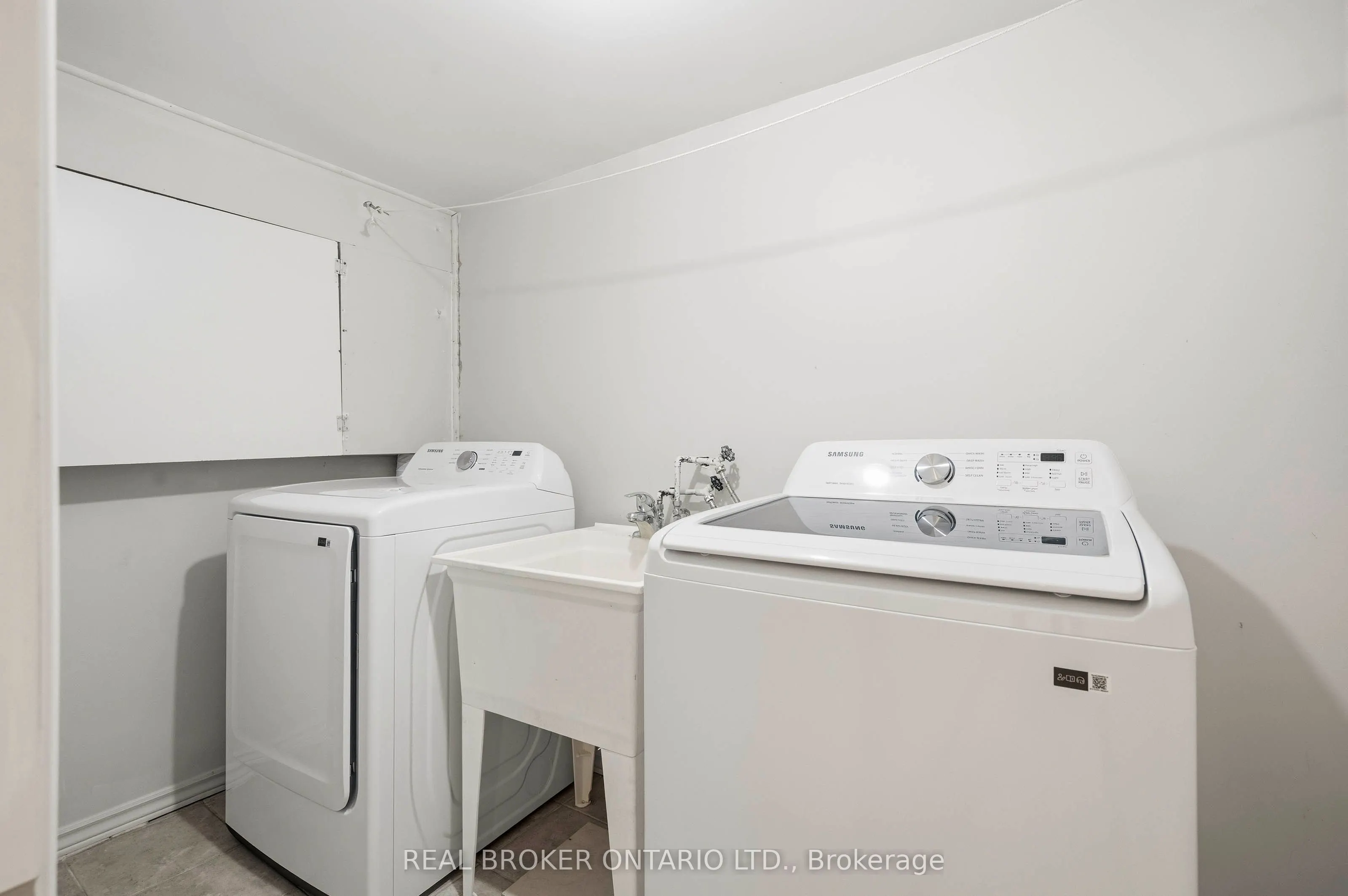 26 Castlebury Drive