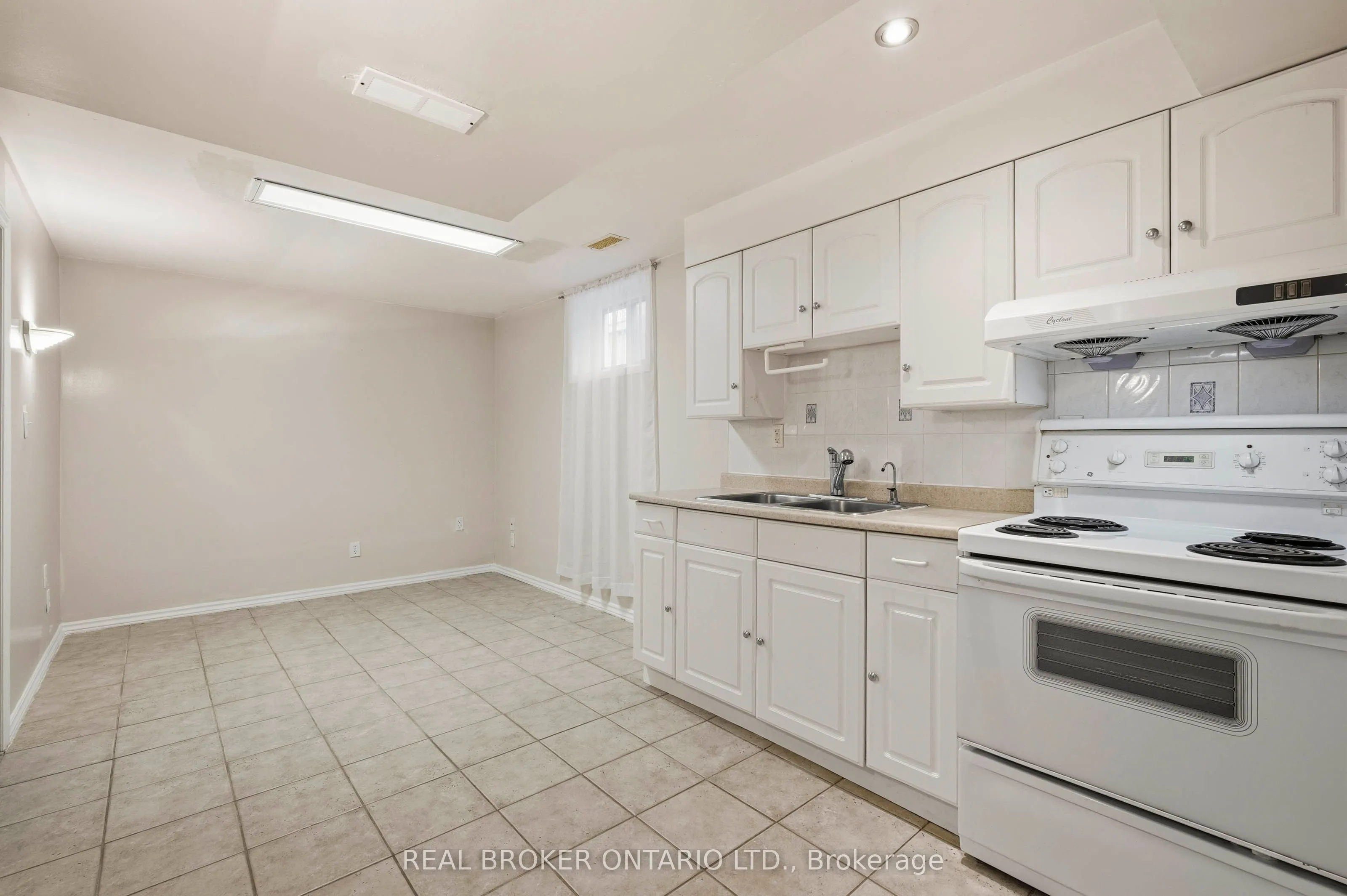 26 Castlebury Drive