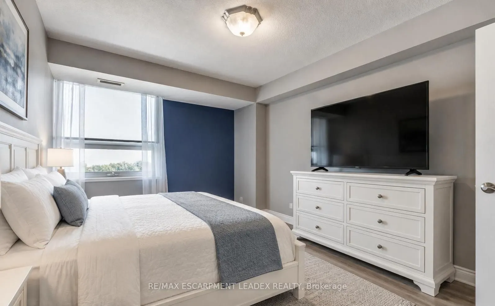 500 Green Road #705